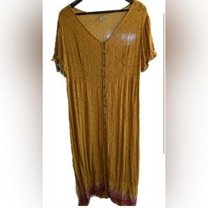 BOHO LIGHT YELLOW WITH FLOWER ACCENTS BUTTON UP DRESS